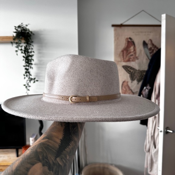 Beige Flat Brim Hat - Picture 2 of 3